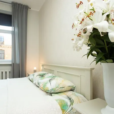 Silent, Classic Style Flat By Gertrudes Church Apartment *